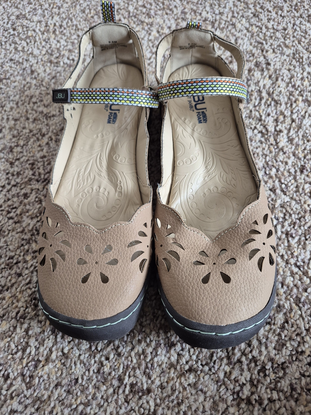 JBU Tan Cutout Mary Jane Sandles Size 9.5 with Multicolor Hex Strap. Barely Worn